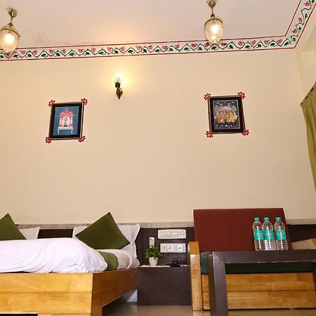 Hotel Suncity By Sharnam Nathdwara Bagian luar foto