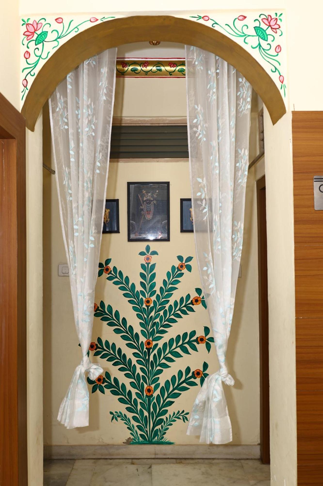 Hotel Suncity By Sharnam Nathdwara Bagian luar foto